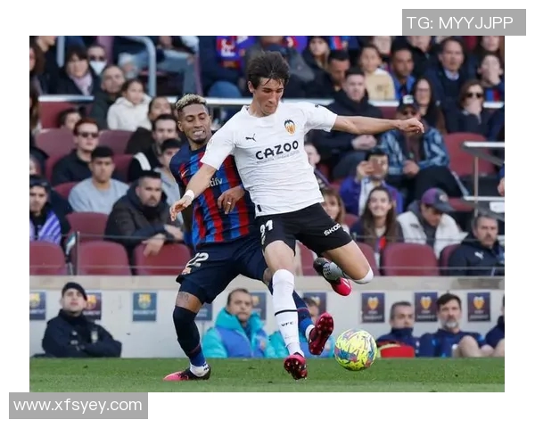 巴伦西亚官方宣布与球员签订续约合同，球队实力再次得到提升