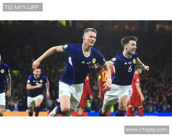 荷兰队与英格兰队的友谊赛：泪水与拥抱见证球场真情