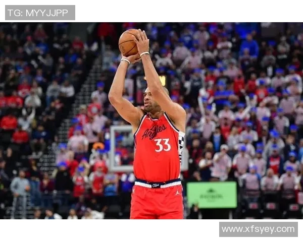 快船主场失利,无缘季后赛第一场胜利 快船主场失利,无缘季后赛第一场胜利