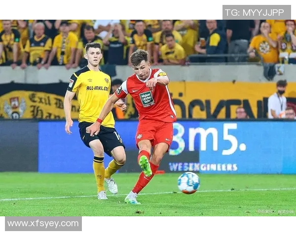 沙尔克04中场核心将离队，引援窗口备受关注