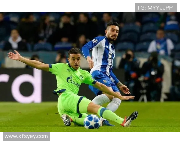 沙尔克04客场艰难逼平对手，双方战力不相上下