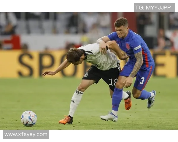 英超球员因遭遇暴力事件向警方报案，俱乐部发起抗议活动